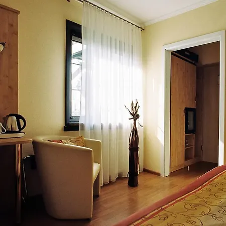 佳尼希克酒店 招待所 3*